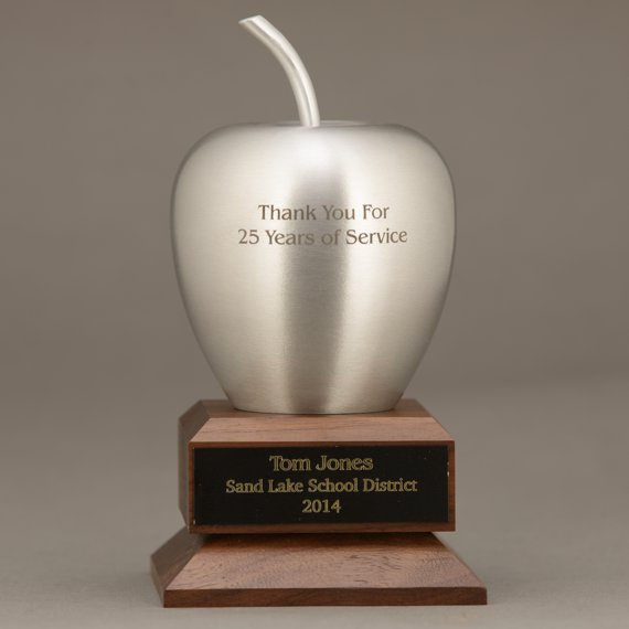 silver-apple-desk-award-engraved